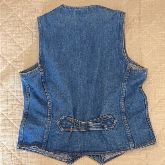 Vintage Denim Vest with Button Closure - Picture 3 of 3